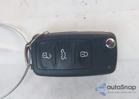 2019 Volkswagen Beetle 2.0T Se z USA, uszkodzony, nr VIN 3VWJD7ATXKM719036